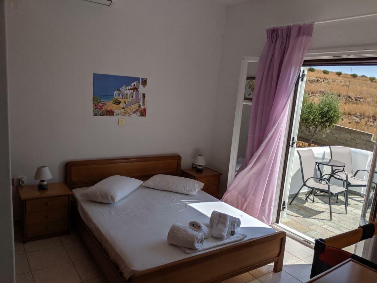 Anthoula'S Sea View Apartment Piso Livadi Eksteriør billede